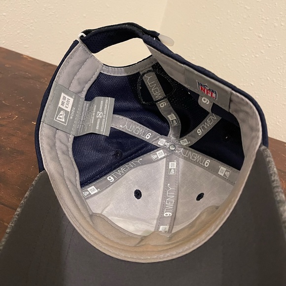 New Era NFL Seattle Seahawks 9Forty Strapback Hat Navy REFLECTIVE WOMENS !! - Picture 11 of 11